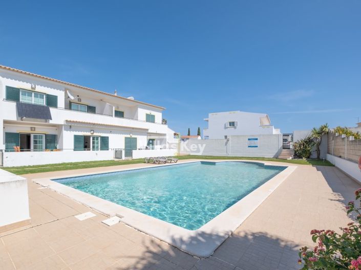 Image No.25-2 Bed House for sale