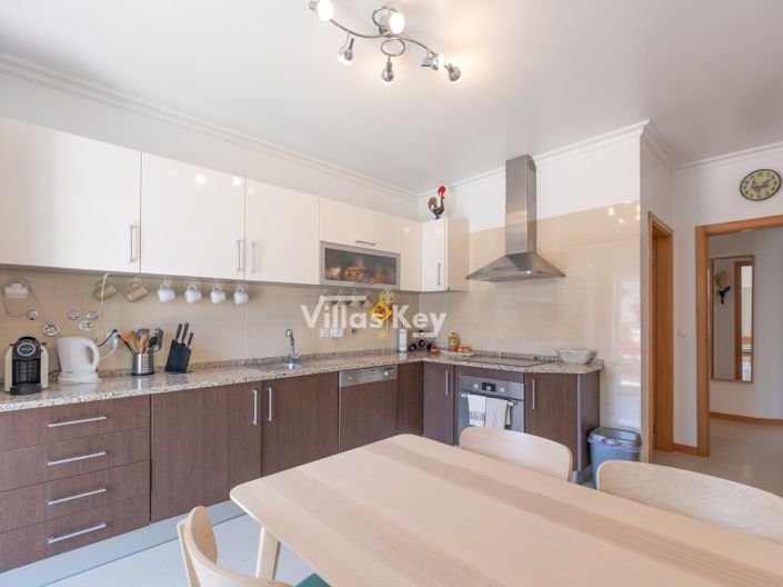 Image No.5-2 Bed House for sale