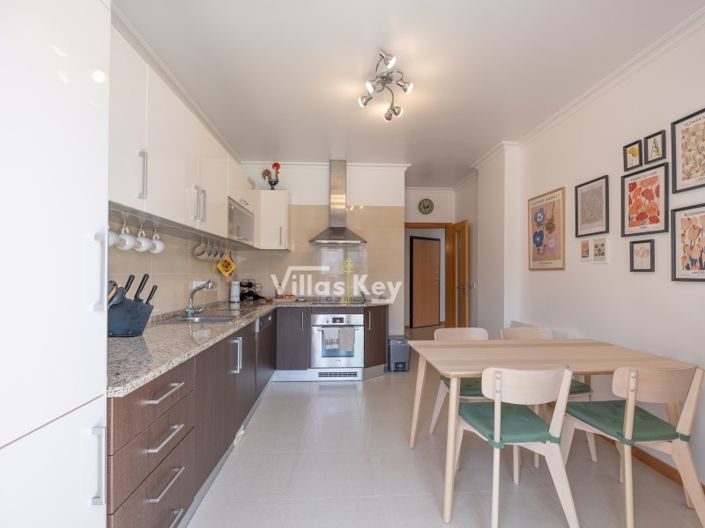 Image No.7-2 Bed House for sale