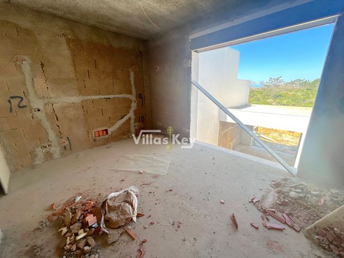 Image No.11-4 Bed House for sale