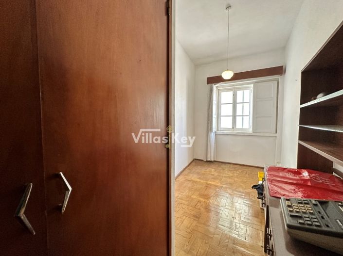 Image No.18-3 Bed Apartment for sale