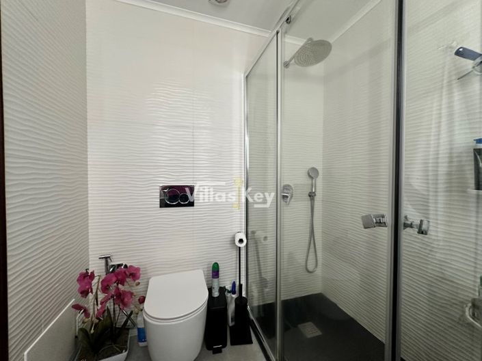 Image No.26-2 Bed Apartment for sale