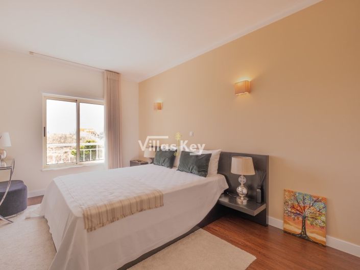 Image No.22-2 Bed Apartment for sale