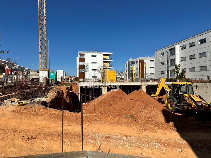 Image No.10-2 Bed Apartment for sale