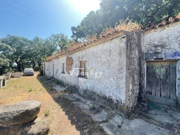 Image No.8-3 Bed Farmhouse for sale