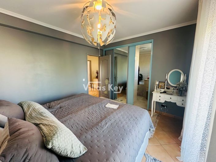 Image No.4-4 Bed House for sale