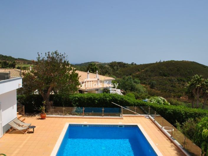 Image No.19-4 Bed House for sale