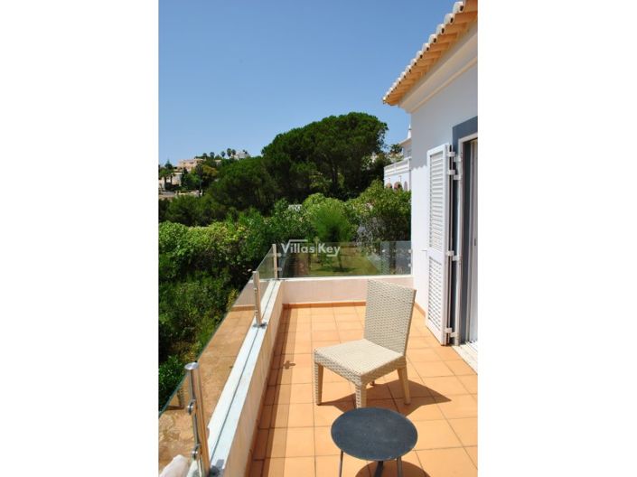 Image No.20-4 Bed House for sale