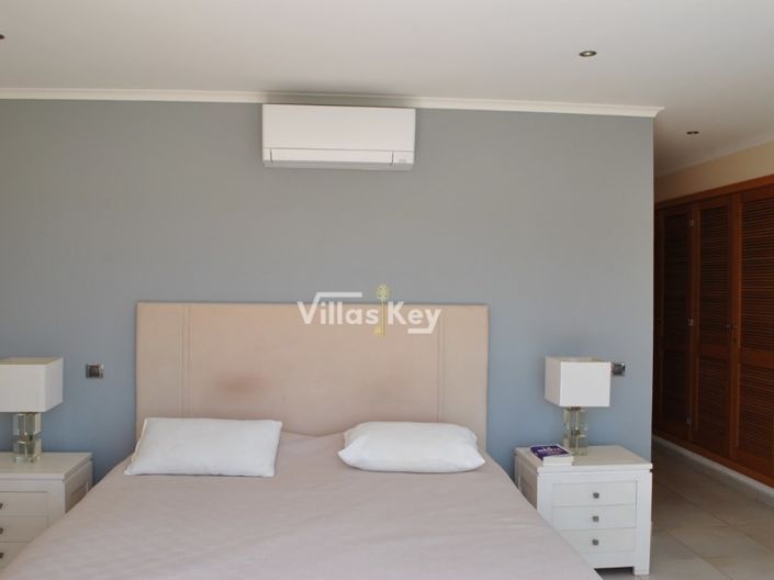 Image No.22-4 Bed House for sale