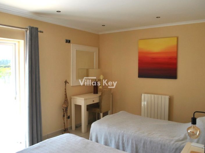 Image No.32-4 Bed House for sale