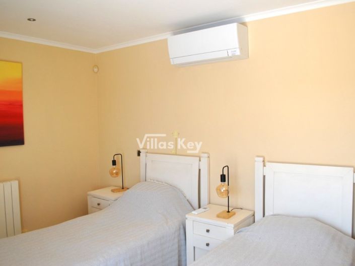 Image No.33-4 Bed House for sale