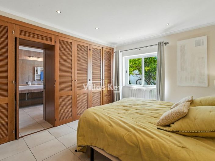 Image No.36-4 Bed House for sale