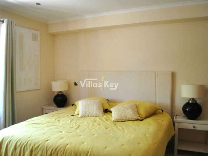 Image No.38-4 Bed House for sale