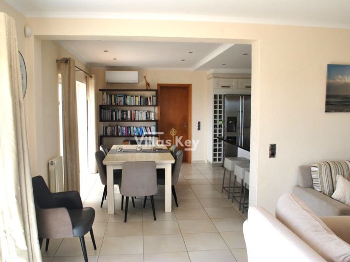 Image No.5-4 Bed House for sale