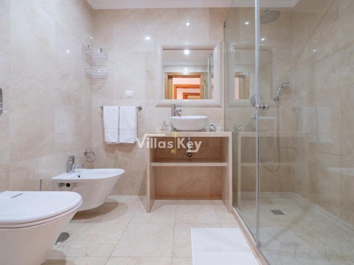 Image No.18-2 Bed Apartment for sale