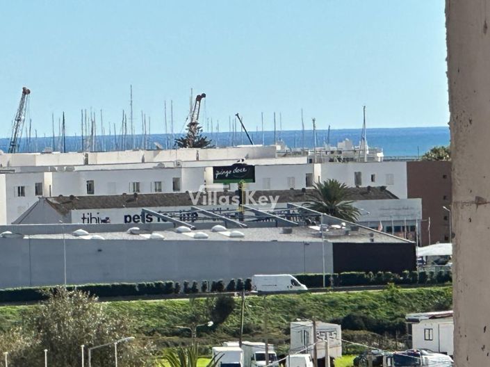 Image No.21-3 Bed Apartment for sale