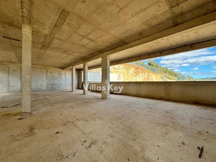 Image No.8-3 Bed Apartment for sale