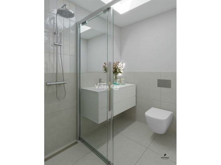 Image No.12-2 Bed House for sale