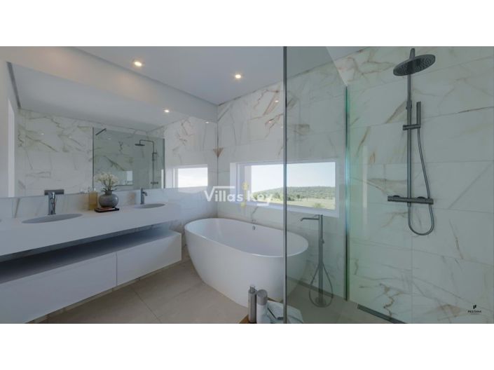 Image No.5-3 Bed House for sale