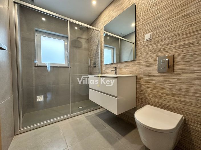 Image No.10-Maison de 6 chambres à vendre à Lagos