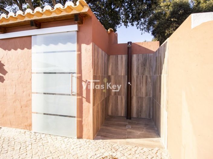 Image No.11-4 Bed House for sale