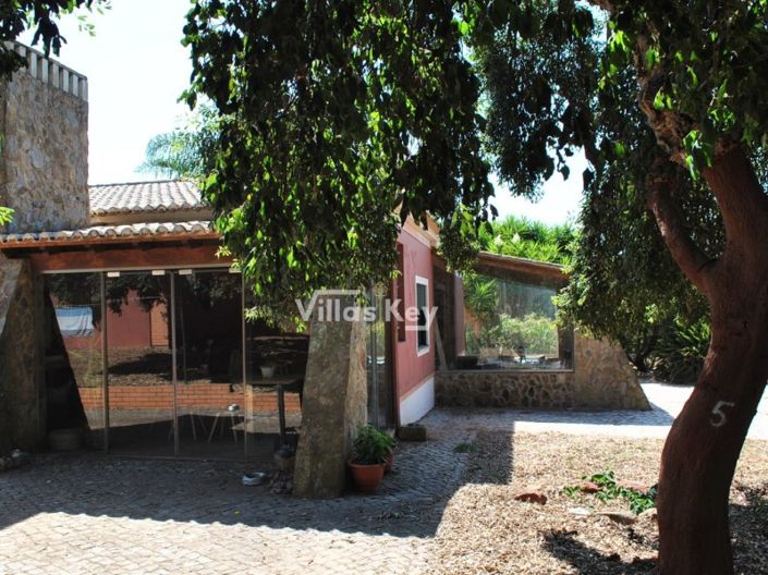 Image No.13-4 Bed House for sale