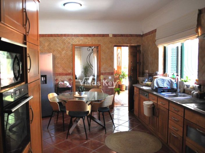 Image No.24-4 Bed House for sale