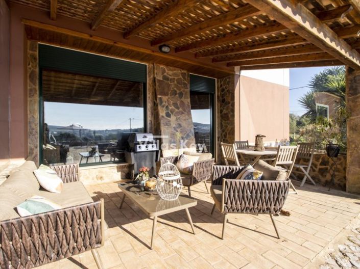 Image No.7-4 Bed House for sale