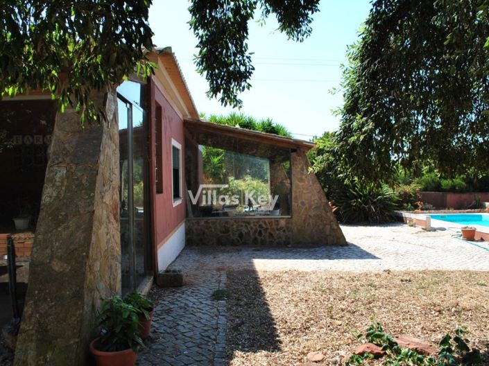 Image No.8-4 Bed House for sale