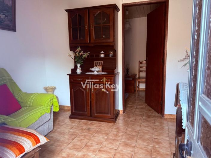 Image No.17-5 Bed House for sale