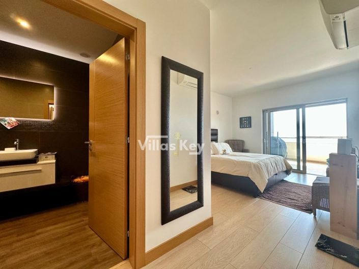 Image No.22-2 Bed Apartment for sale