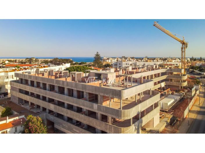 Image No.25-3 Bed Apartment for sale