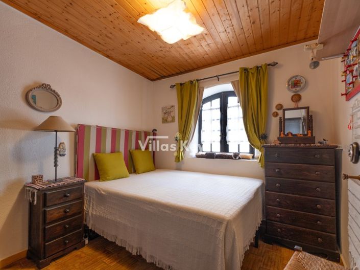 Image No.13-3 Bed House for sale