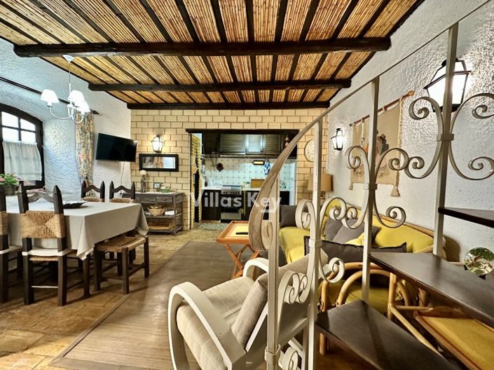 Image No.3-3 Bed House for sale