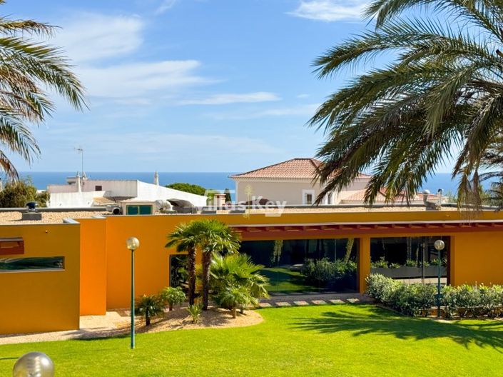 Image No.12-2 Bed House for sale