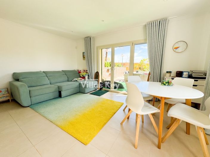 Image No.3-2 Bed House for sale