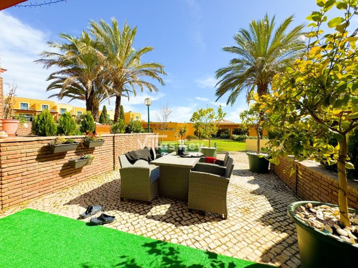 Image No.4-2 Bed House for sale