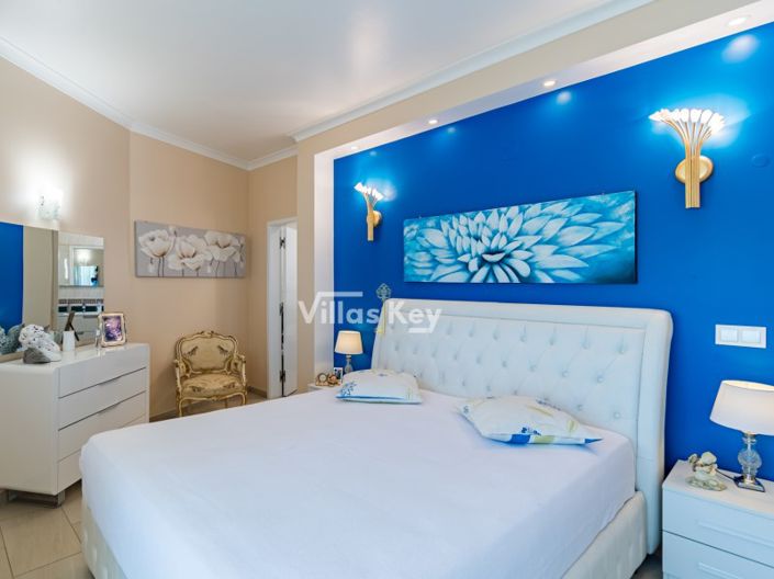 Image No.20-2 Bed Apartment for sale