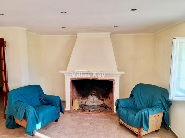 Image No.51-8 Bed Farmhouse for sale