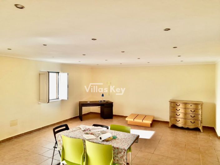 Image No.49-8 Bed Farmhouse for sale