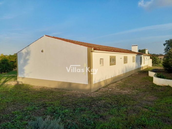 Image No.28-8 Bed Farmhouse for sale