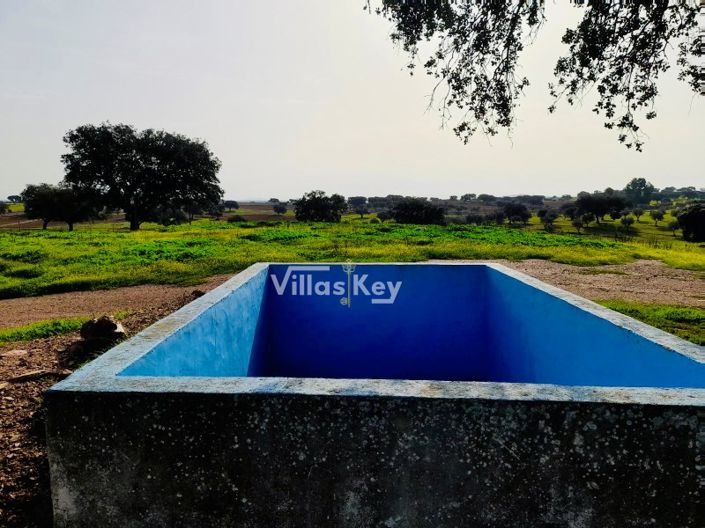 Image No.33-8 Bed Farmhouse for sale