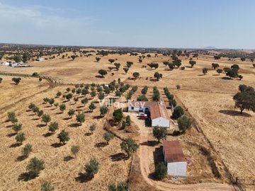 idb6a3a901-0000-0500-0000-000016eabf4d