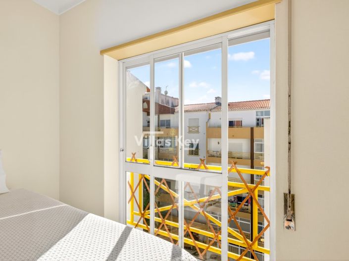 Image No.18-3 Bed Apartment for sale