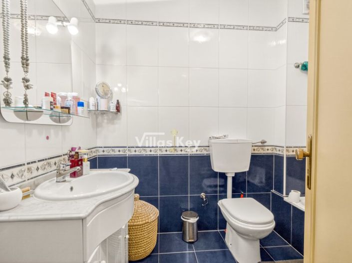 Image No.21-3 Bed Apartment for sale