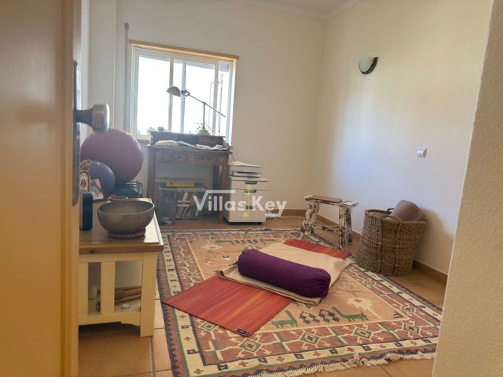 Image No.24-3 Bed Apartment for sale