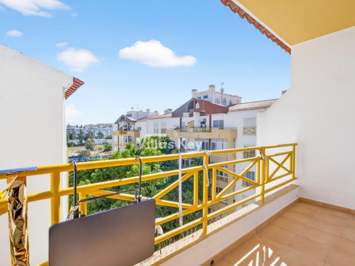 Image No.25-3 Bed Apartment for sale