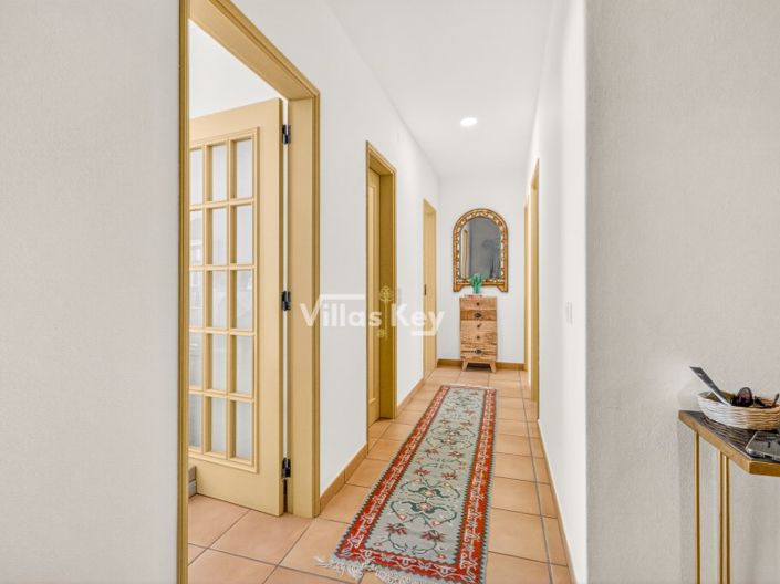 Image No.27-3 Bed Apartment for sale