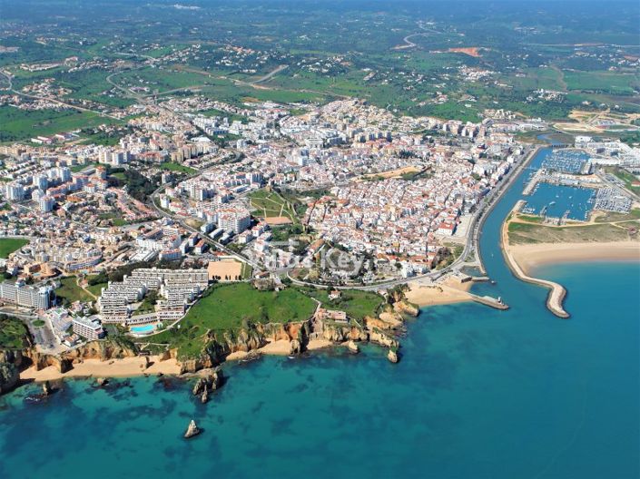 Image No.21-2 Bed Apartment for sale