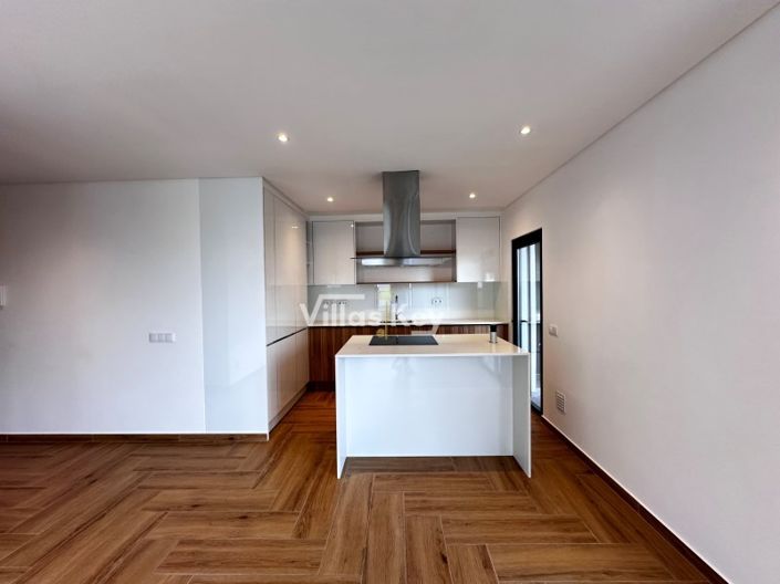 Image No.13-3 Bed Apartment for sale